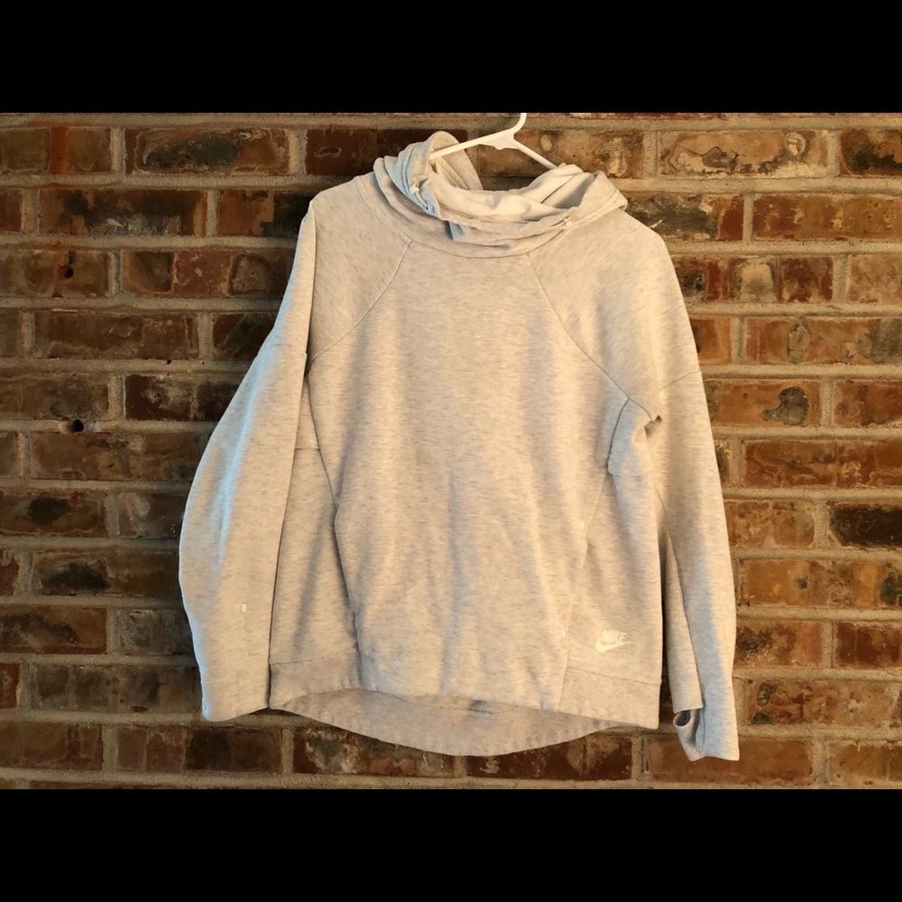 Nike cream sweatshirt